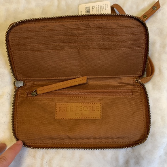NWT Free People Distressed Vegan Wallet - Picture 7 of 8